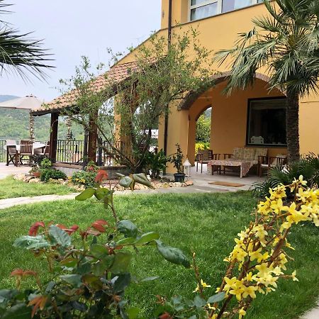 L'Acacia B&B Pietra Ligure Exterior photo