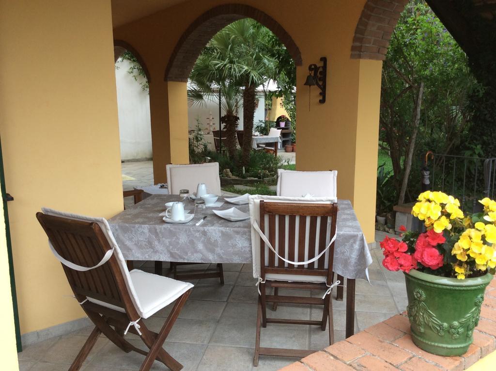 L'Acacia B&B Pietra Ligure Exterior photo